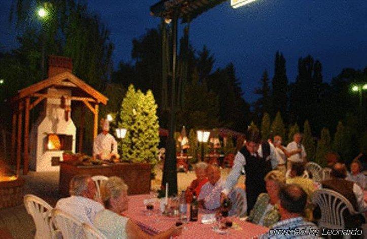 Hotel Nagyerdo Ντέμπρετσεν Εστιατόριο φωτογραφία