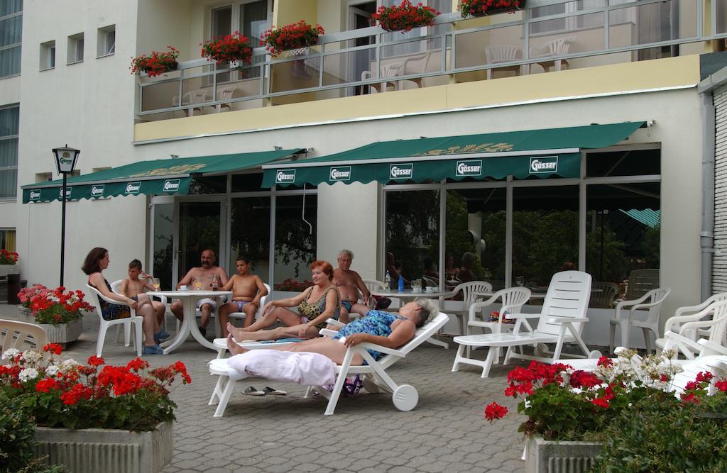 Hotel Nagyerdo Ντέμπρετσεν Εξωτερικό φωτογραφία
