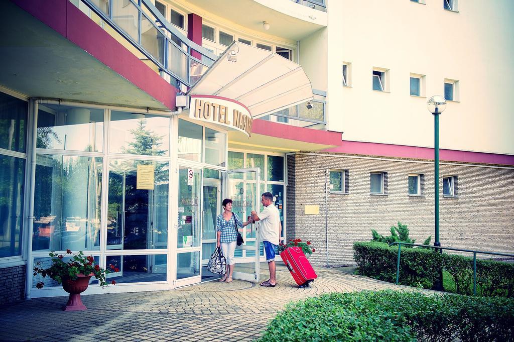 Hotel Nagyerdo Ντέμπρετσεν Εξωτερικό φωτογραφία
